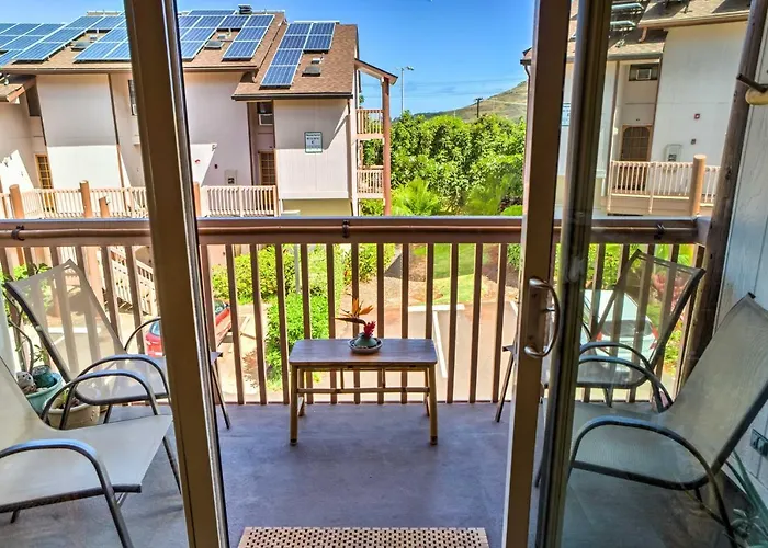 Pristine Lihue Condo With Balcony Walk To Beach!